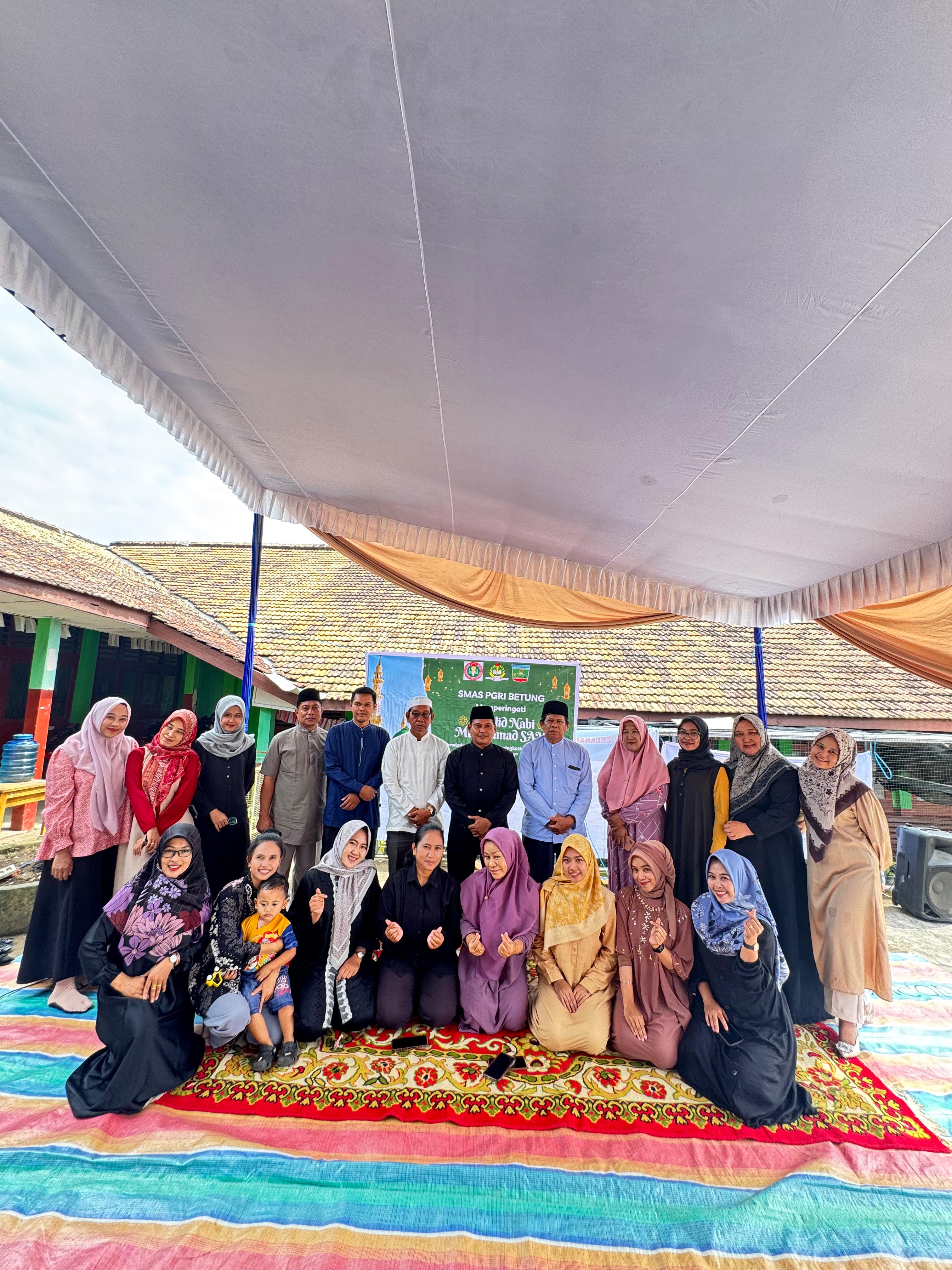 Maulid Nabi Muhammad SAW di SMAS PGRI BETUNG